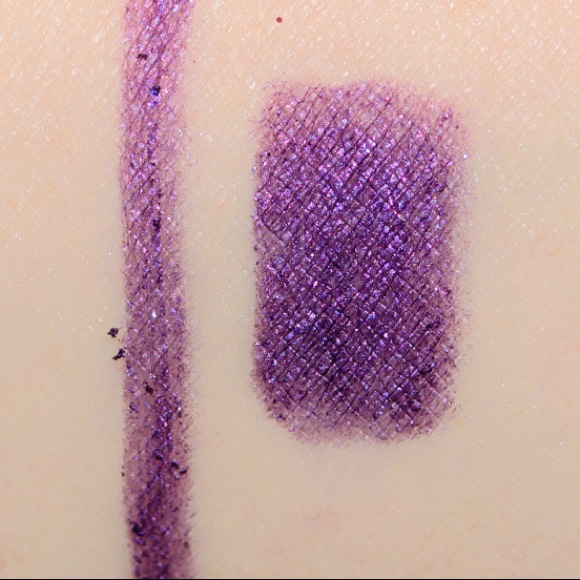 Limited Edition 24/7 Glide-On Pencil in Voodoo - Picture 3 of 8